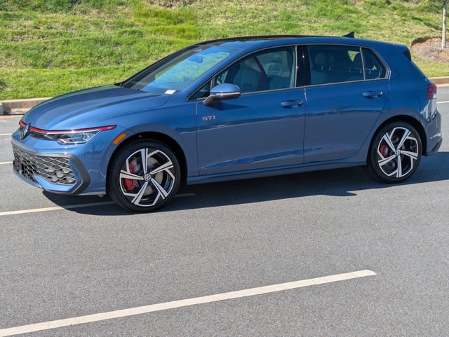New 2026 Volkswagen GTI SE FWD image 8