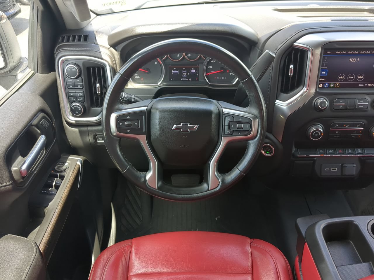 Used 2020 Chevrolet Silverado 1500 LT Trail Boss AWD/4WD image 16