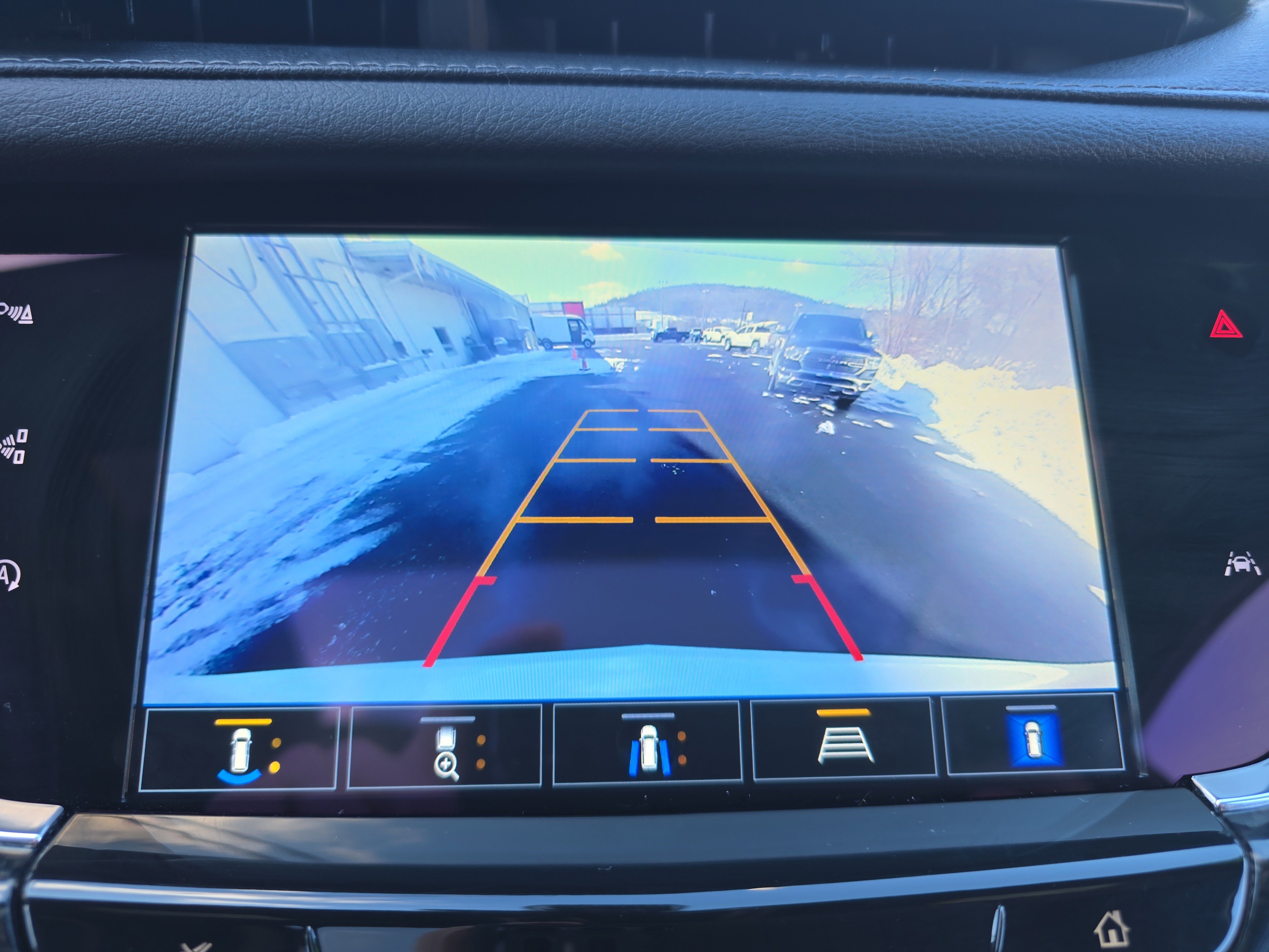 Used 2024 Cadillac XT6 Sport w/ LPO, Onyx Lite Package image 27