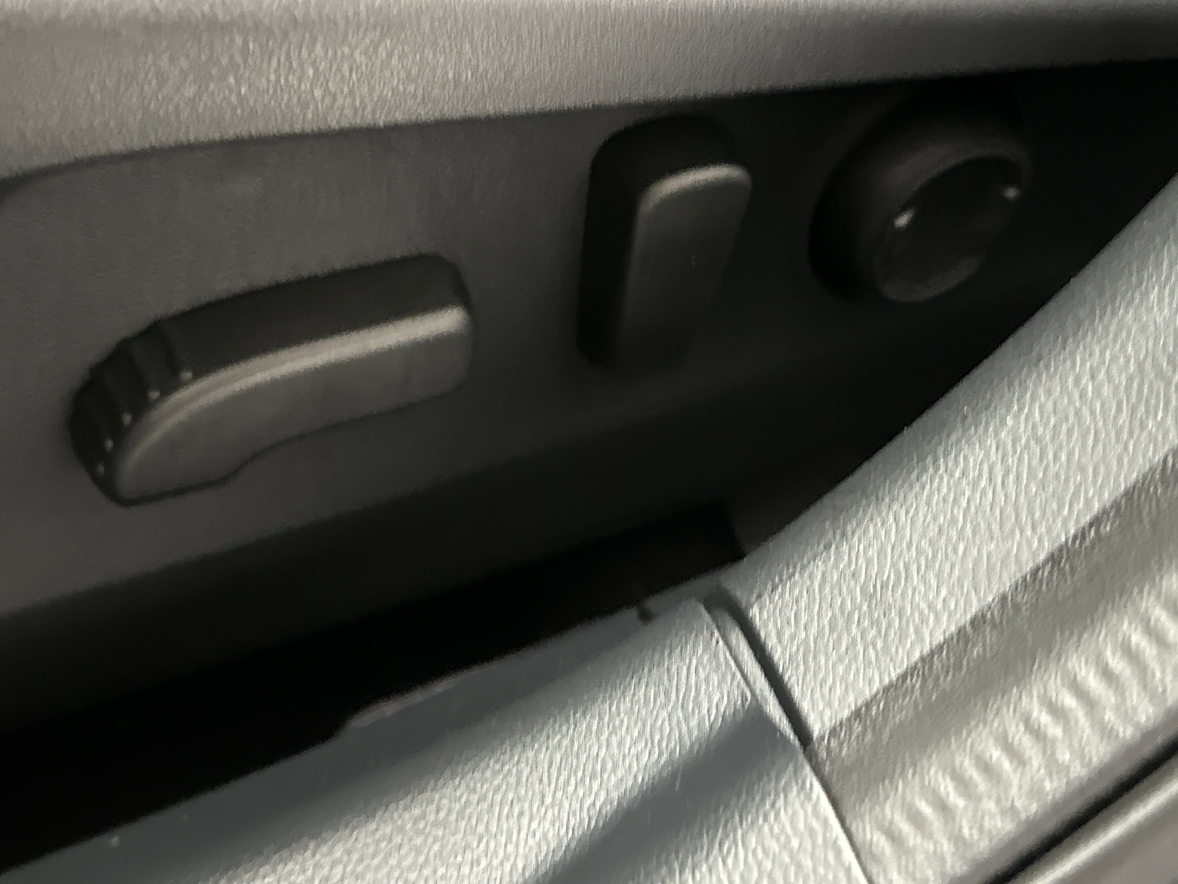 Certified 2025 Subaru Outback Premium image 18