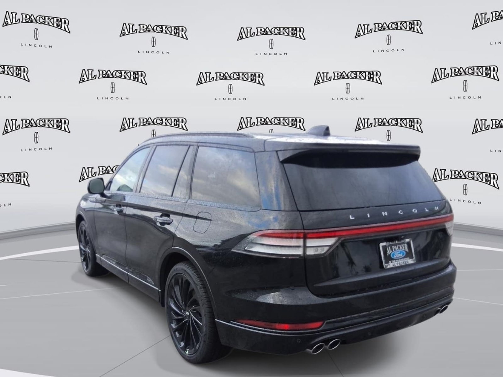 New 2027 Lincoln Aviator Reserve w/ Jet Appearance Package RWD image 3