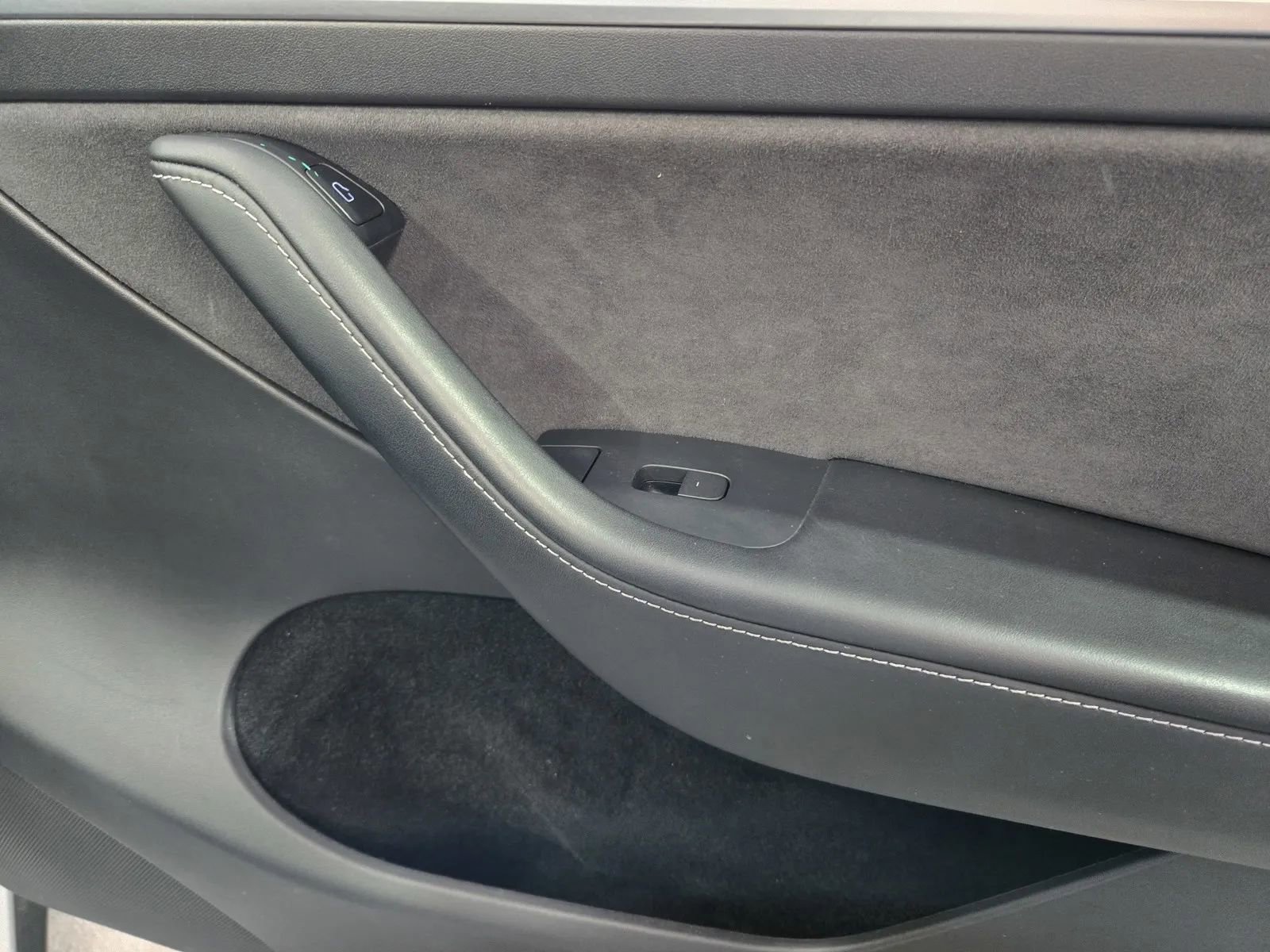 Used 2023 Tesla Model Y Long Range image 6