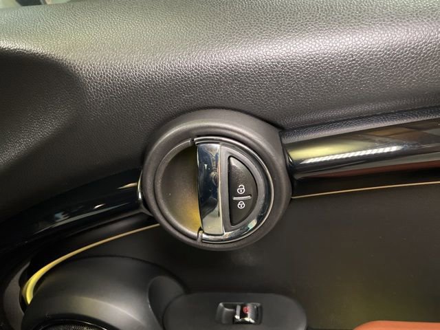 Used 2018 MINI Cooper S image 50