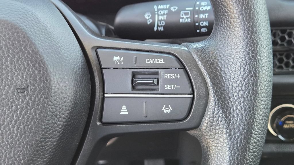 Used 2024 Honda HR-V LX image 19