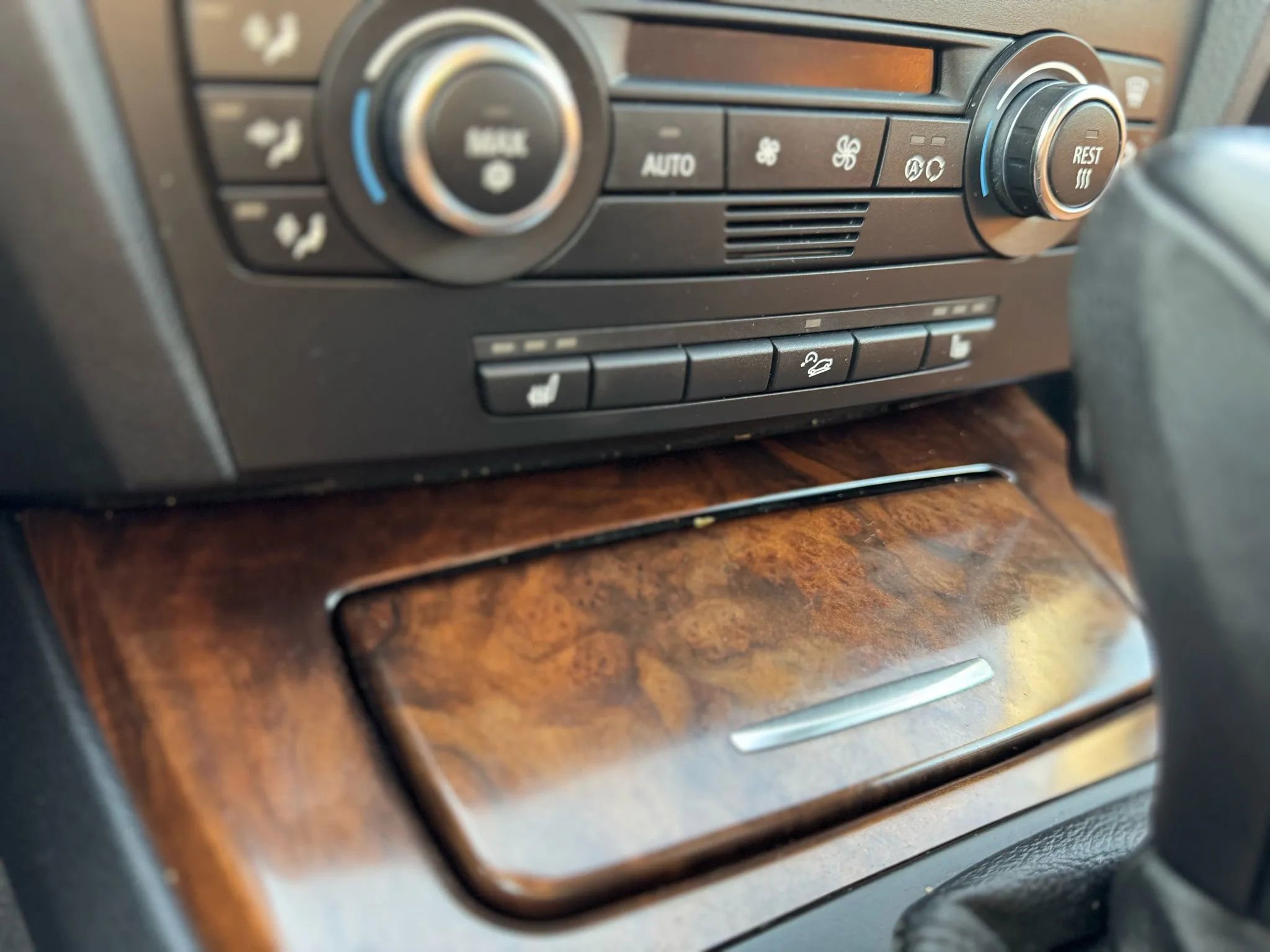 Used 2009 BMW 328i xDrive Coupe image 35