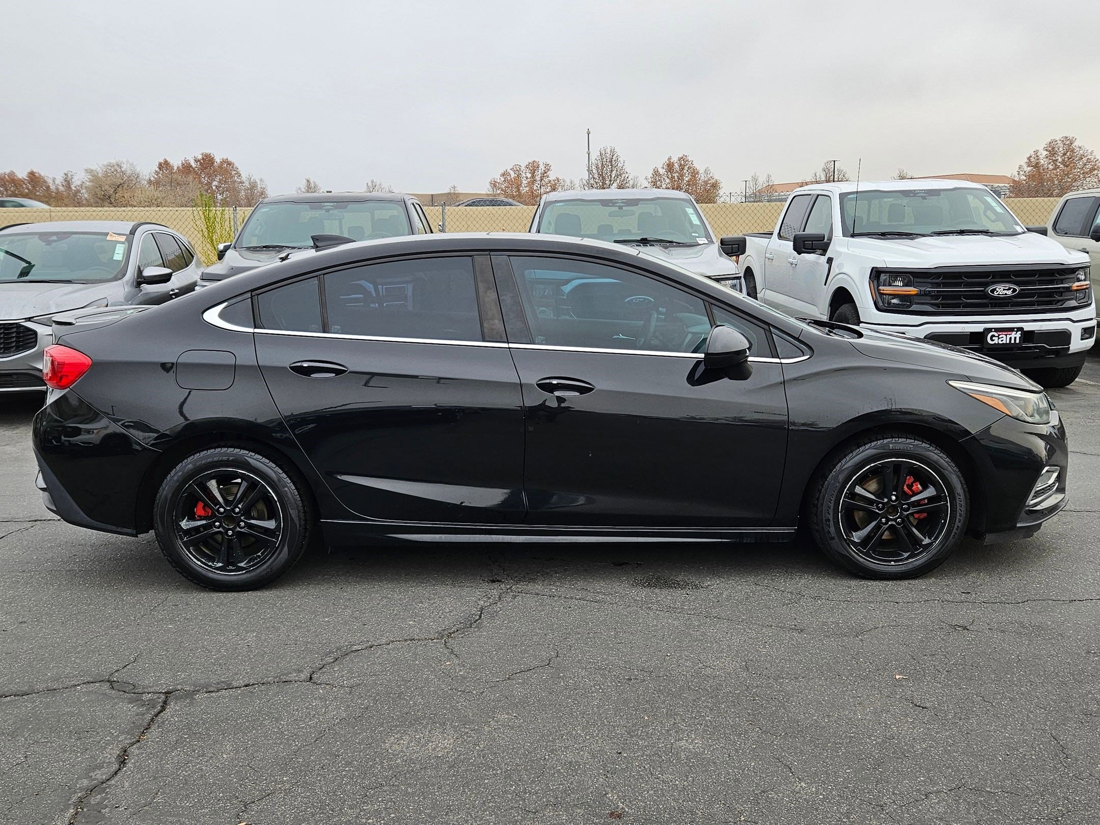 Used 2016 Chevrolet Cruze LT w/ Sun And Sound Package image 2