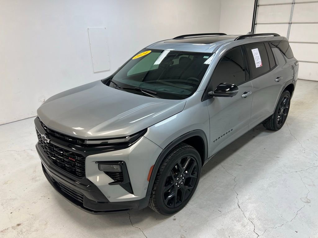Used 2024 Chevrolet Traverse RS image 6
