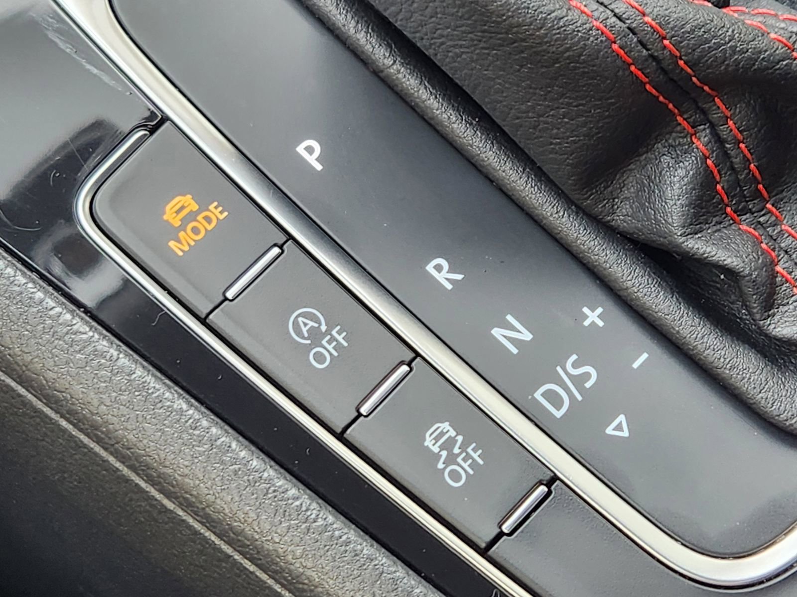 Used 2018 Volkswagen GTI S image 24