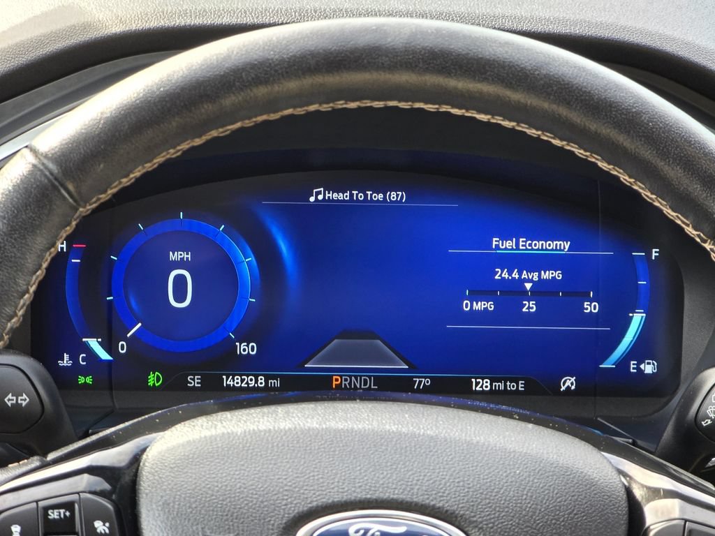 Used 2022 Ford Escape Titanium w/ Titanium Elite Package AWD/4WD image 7