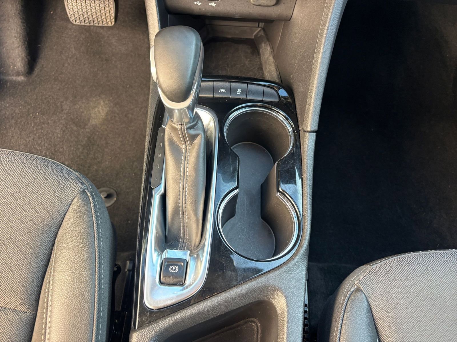 Used 2025 Buick Encore GX Preferred image 41