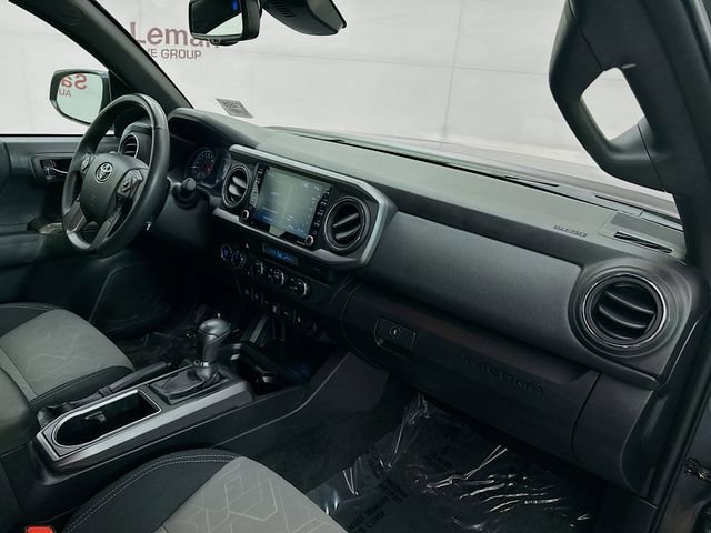 Used 2023 Toyota Tacoma TRD Off-Road w/ Technology Package AWD/4WD image 26