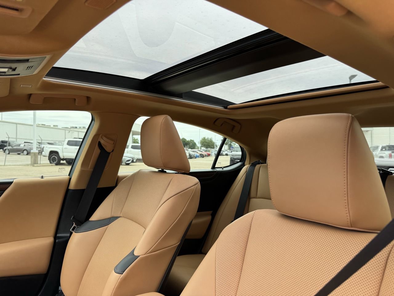 Used 2023 Lexus ES 350 w/ Premium Package FWD image 28