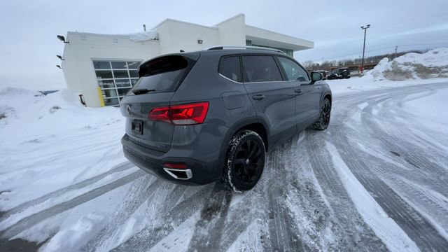 Used 2022 Volkswagen Taos SE image 8