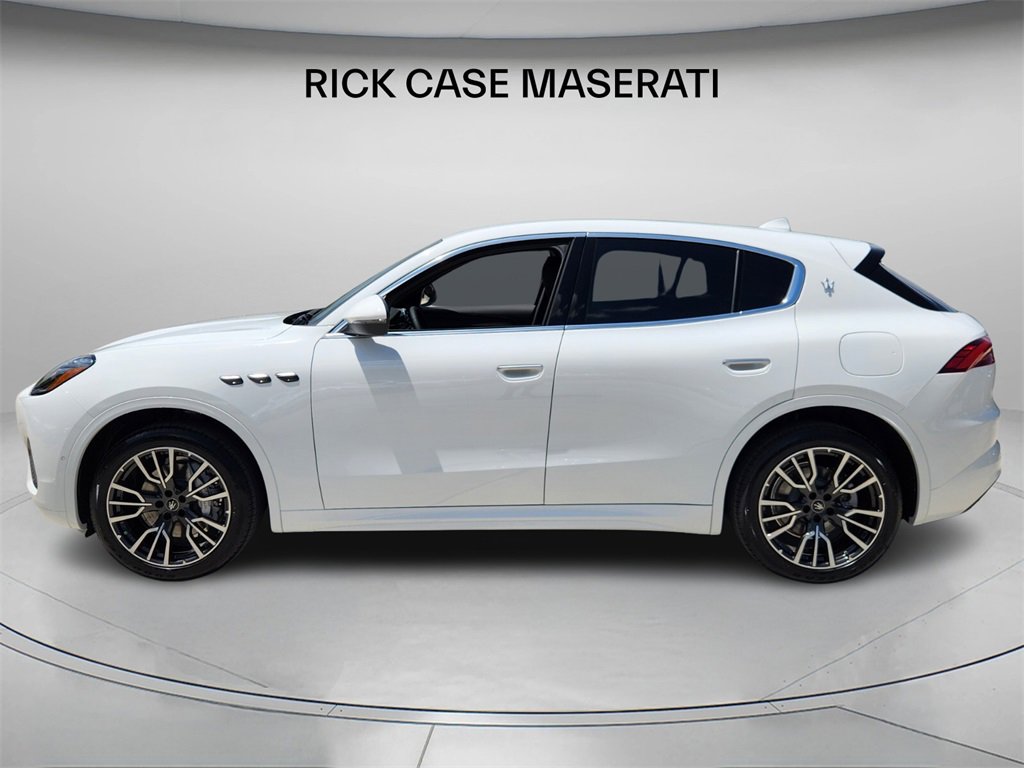 New 2025 Maserati Grecale GT image 2