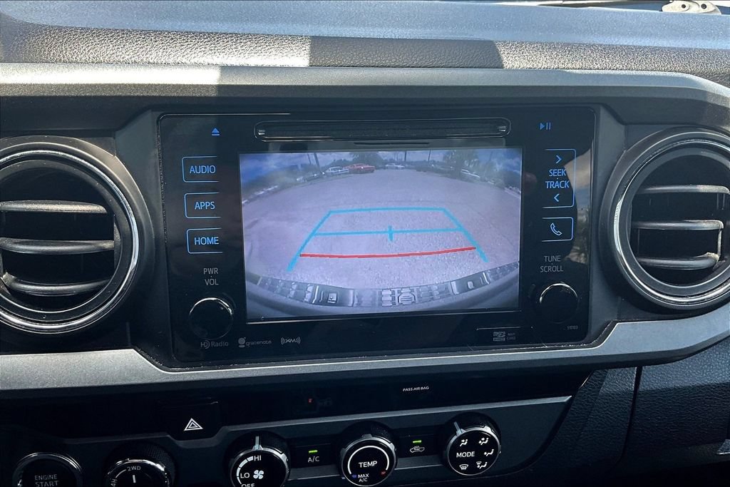 Used 2018 Toyota Tacoma TRD Sport w/ Technology Package AWD/4WD image 13