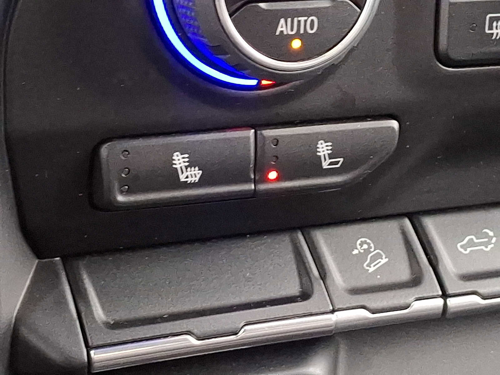 Used 2023 Chevrolet Silverado 2500 LT w/ Convenience Package image 23