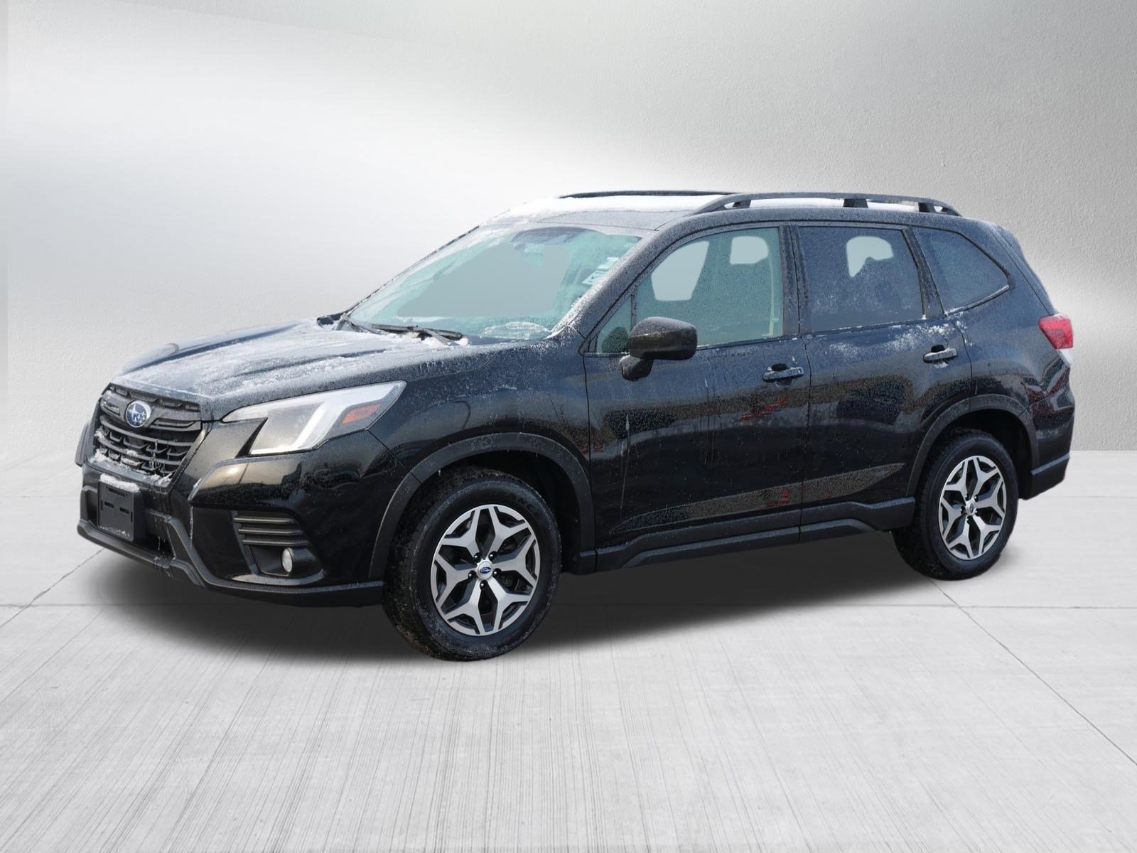 Used 2022 Subaru Forester Premium image 3