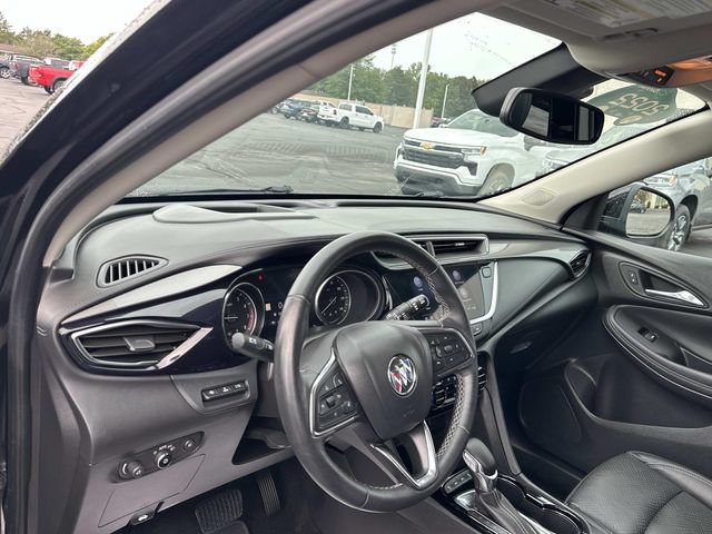 Used 2022 Buick Encore GX Essence w/ Advanced Technology Package AWD/4WD image 9