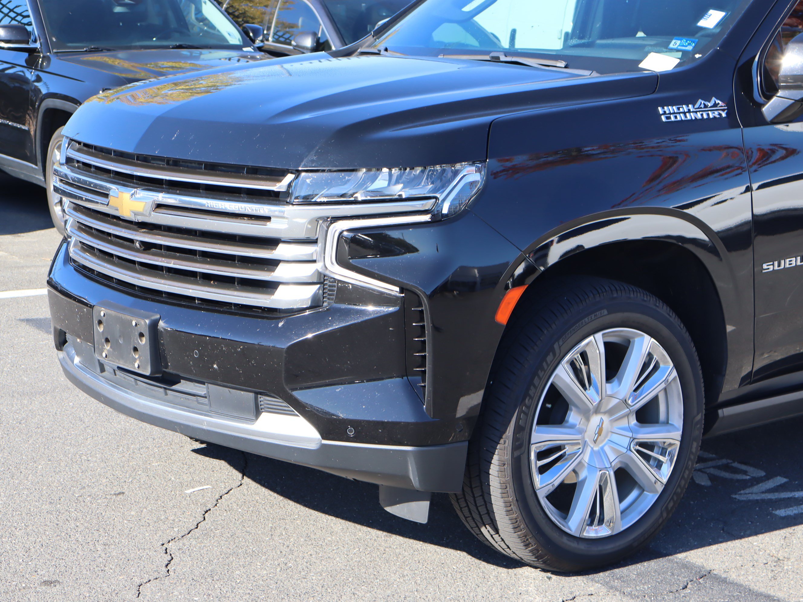 Used 2024 Chevrolet Suburban High Country w/ Advanced Technology Package AWD/4WD image 17