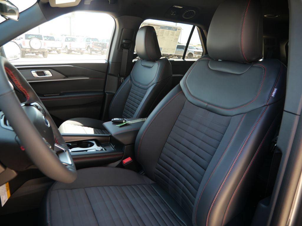 New 2026 Ford Explorer ST-Line AWD/4WD image 16