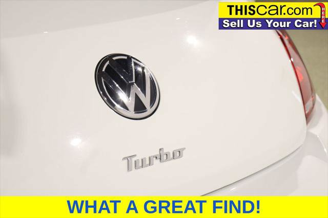 Used 2019 Volkswagen Beetle 2.0T SE FWD image 13