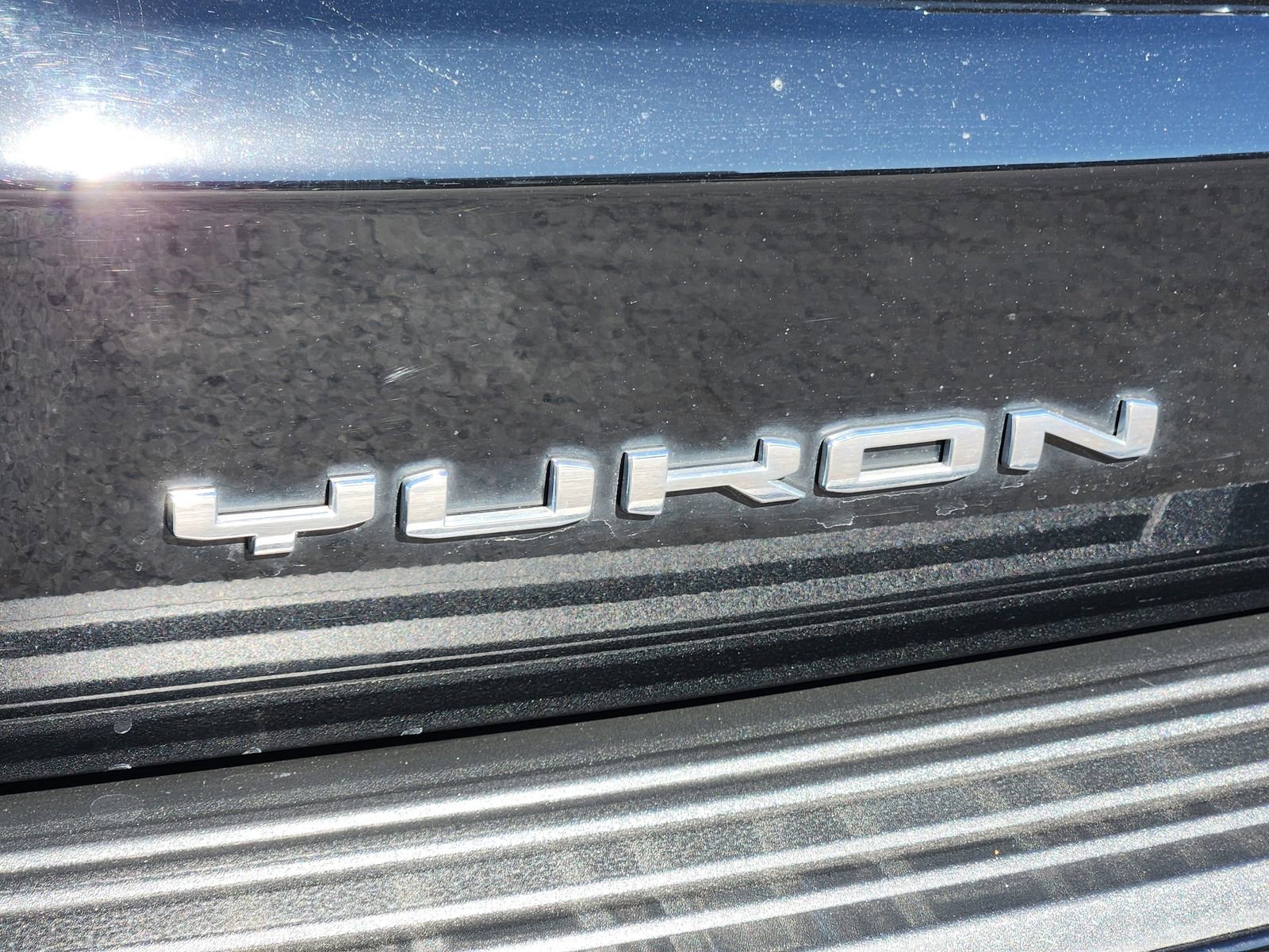 Used 2022 GMC Yukon AT4 image 12