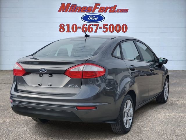 Used 2015 Ford Fiesta SE image 3