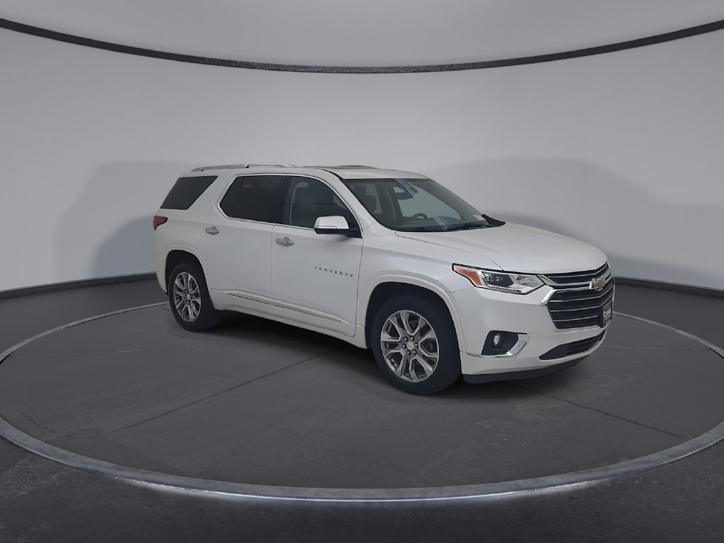 Used 2019 Chevrolet Traverse Premier w/ Driver Confidence II Package FWD image 3