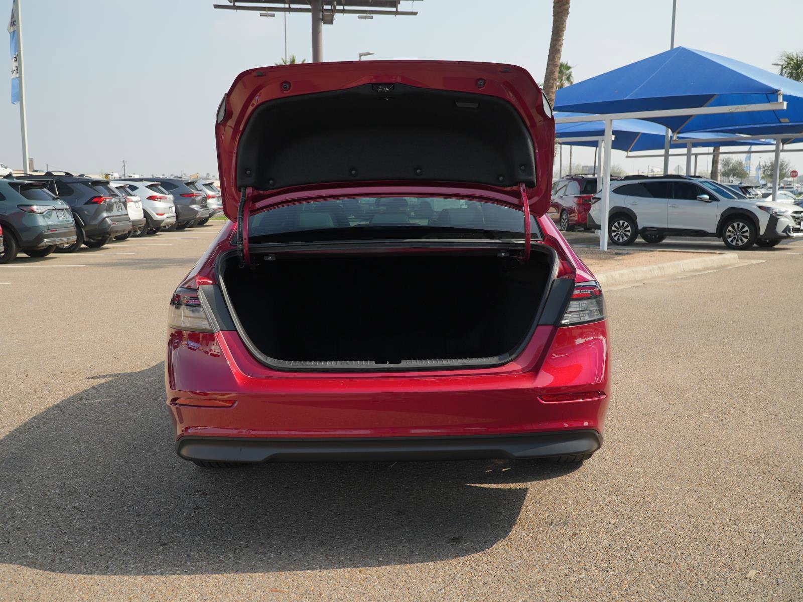 Used 2023 Honda Accord EX image 7