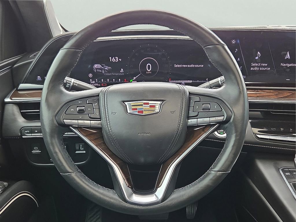 Used 2023 Cadillac Escalade Premium Luxury Platinum AWD/4WD image 13