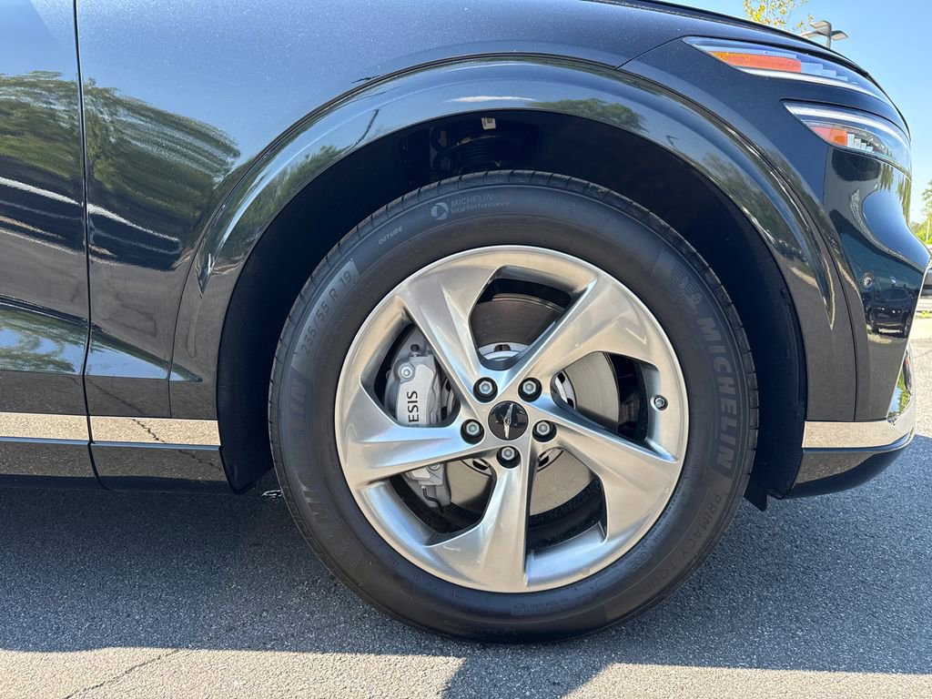 Used 2026 Genesis GV70 2.5T Advanced image 12