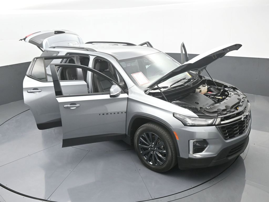 Used 2023 Chevrolet Traverse RS image 73