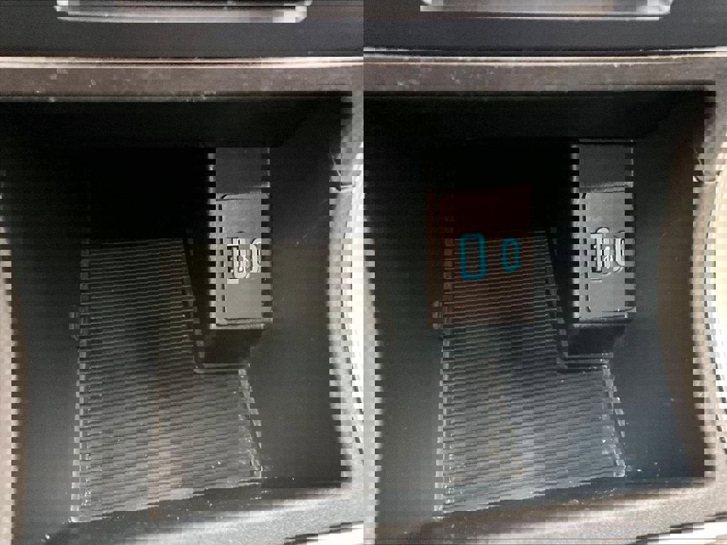 Used 2023 Ford Edge SEL AWD/4WD image 26