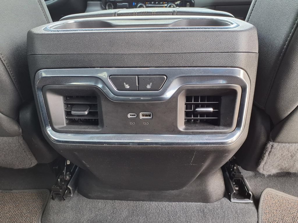 Used 2024 Chevrolet Silverado 1500 High Country w/ Technology Package AWD/4WD image 18