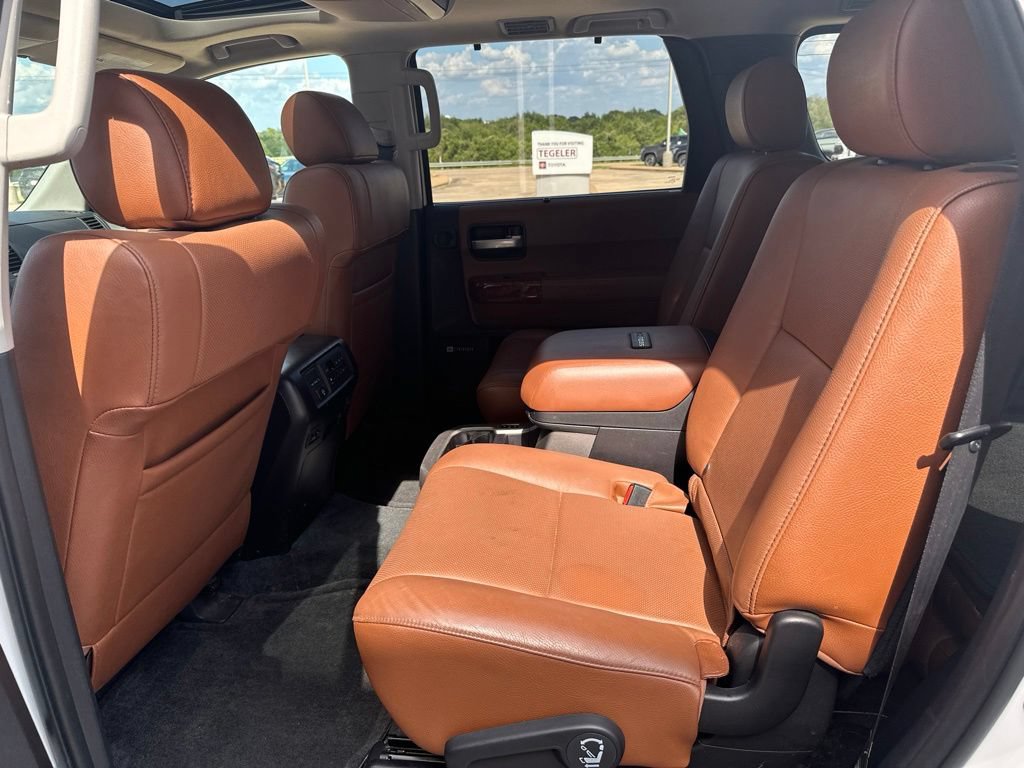 Used 2018 Toyota Sequoia Platinum RWD image 15