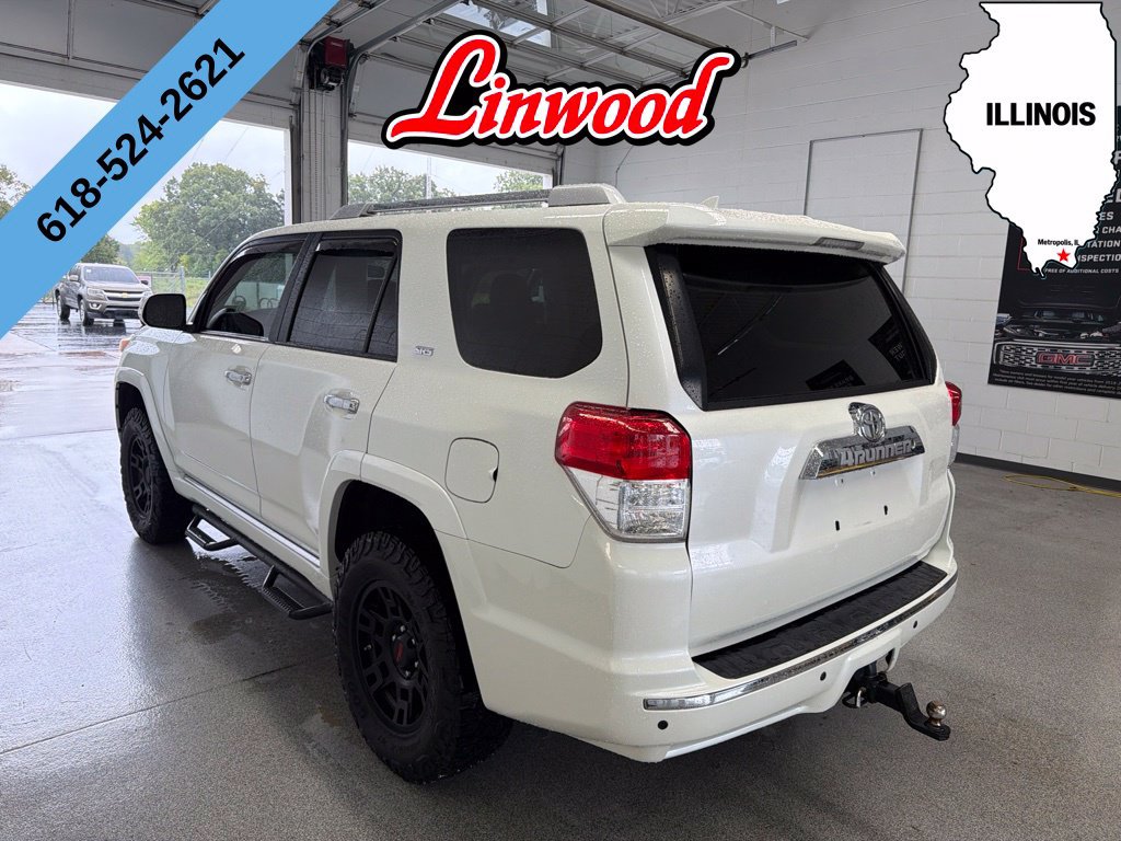 Used 2010 Toyota 4Runner SR5 w/ Convenience Pkg AWD/4WD image 3