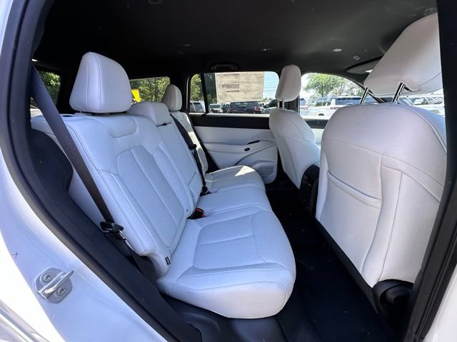 New 2026 Jeep Cherokee Laredo AWD/4WD image 28