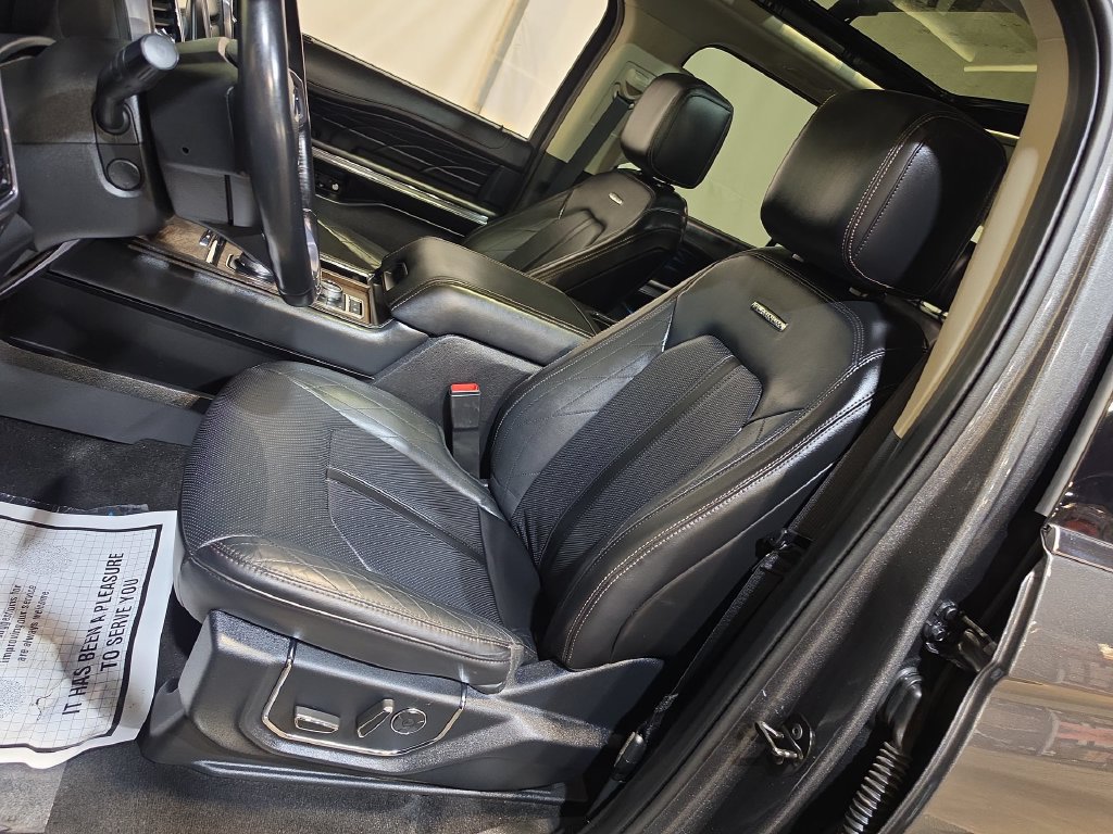 Used 2020 Ford Expedition Platinum AWD/4WD image 13