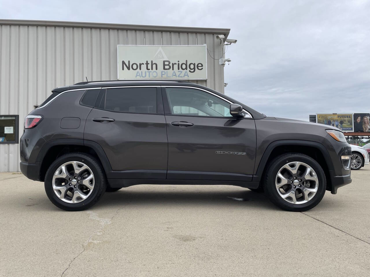Used 2020 Jeep Compass Limited image 25