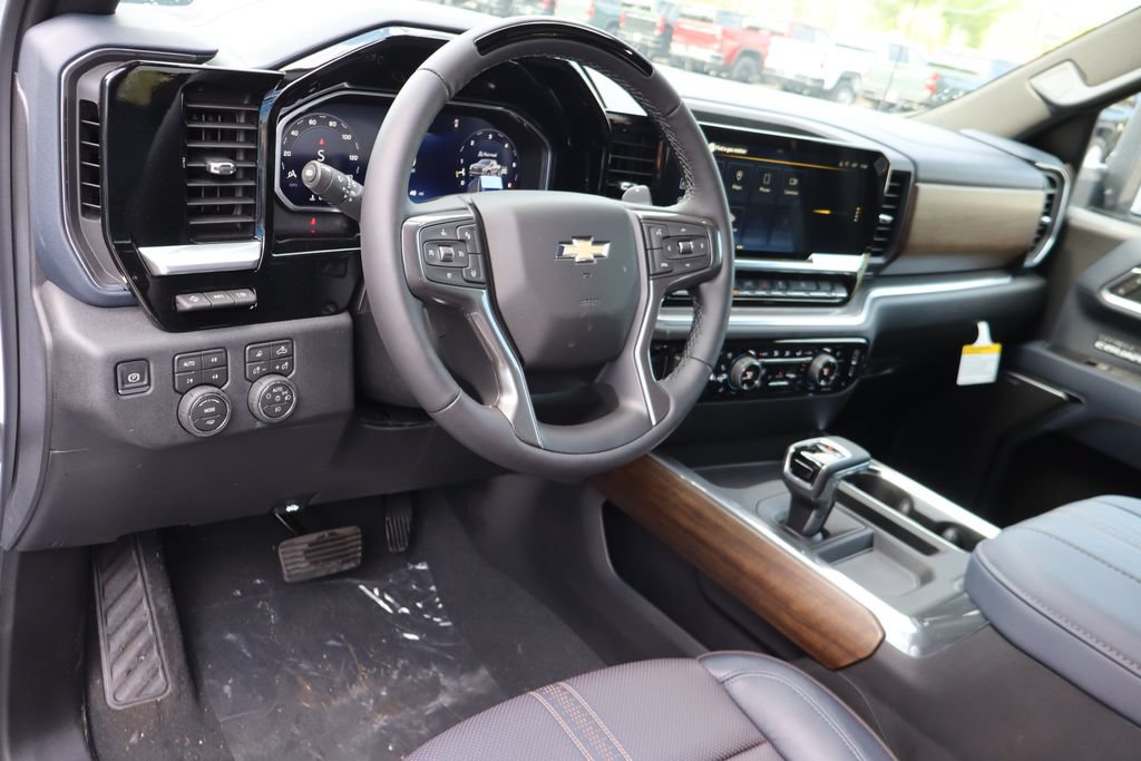 New 2026 Chevrolet Silverado 1500 High Country w/ Technology Package AWD/4WD image 6