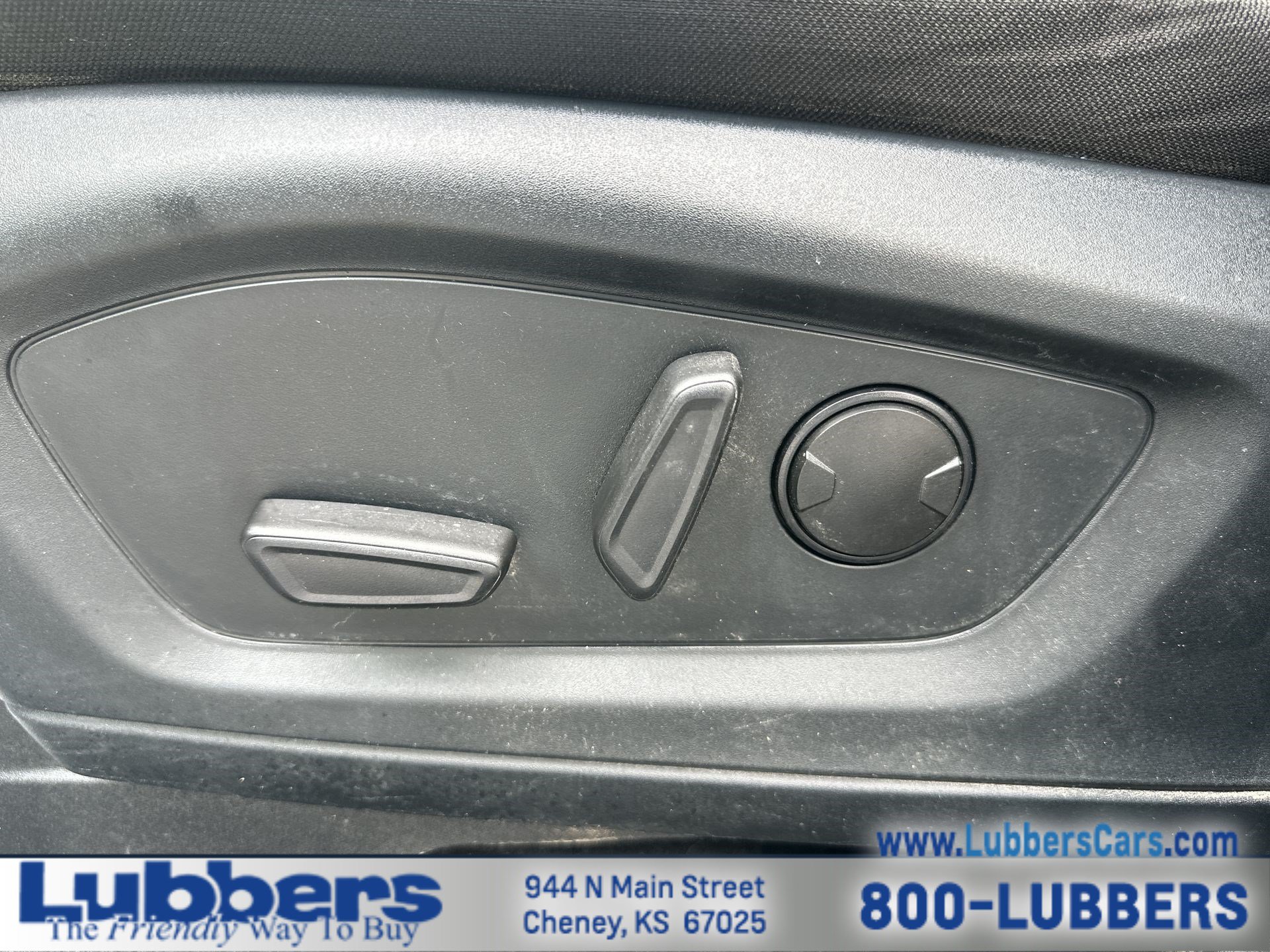 Used 2021 Ford Explorer XLT AWD/4WD image 12