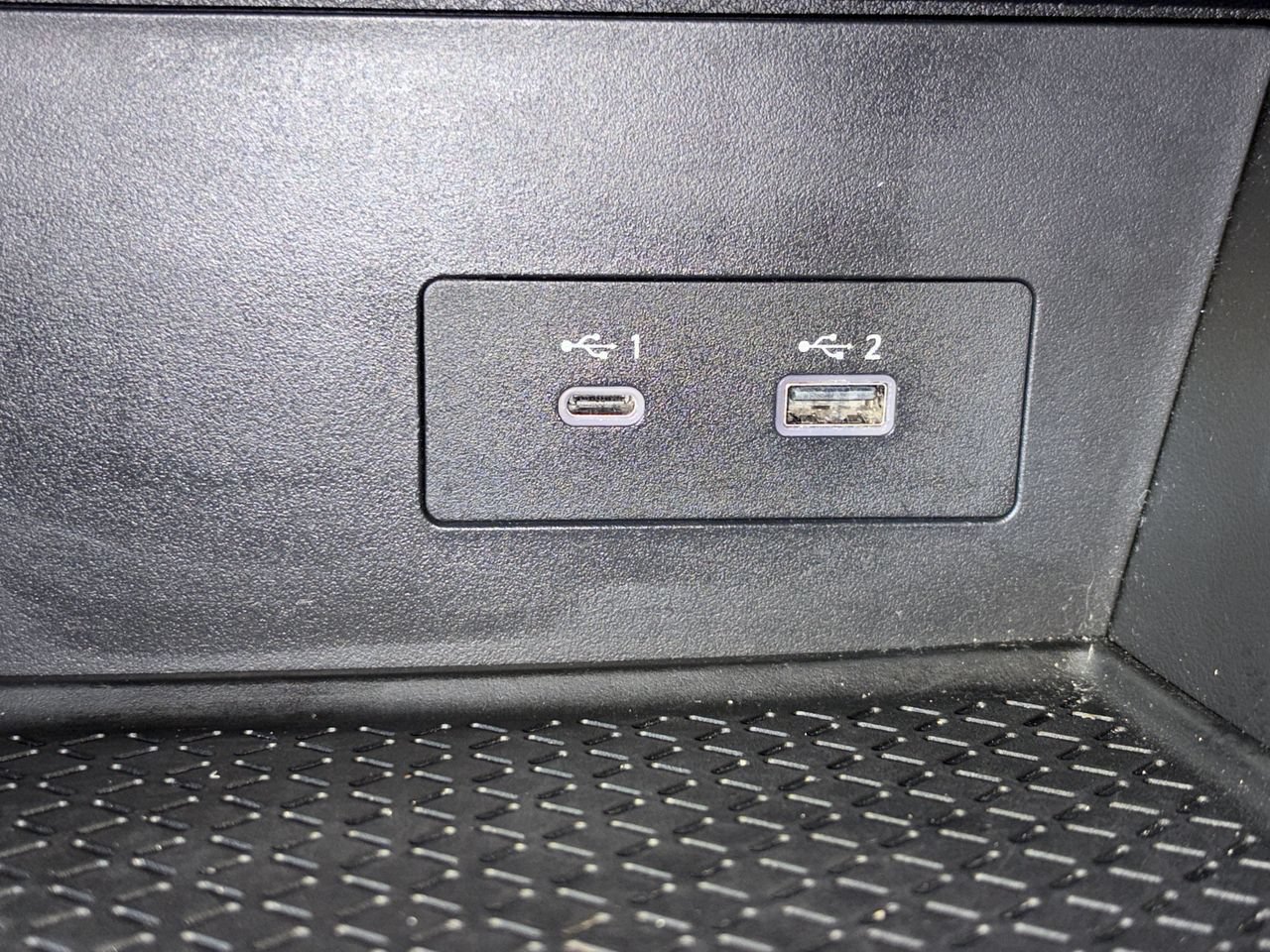 Used 2024 Nissan Pathfinder SV AWD/4WD image 6