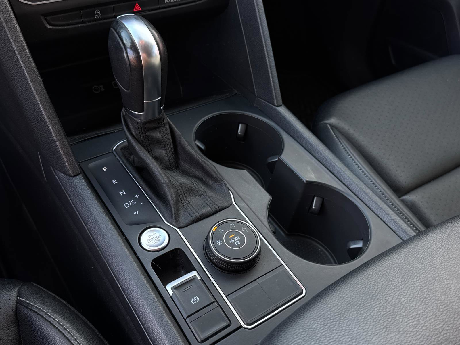 Used 2019 Volkswagen Atlas SE w/ Towing Package image 20