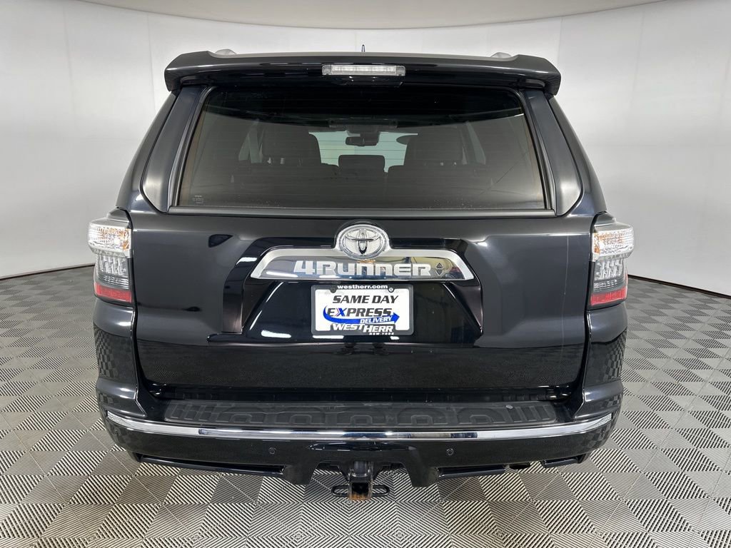 Used 2023 Toyota 4Runner Limited AWD/4WD image 31