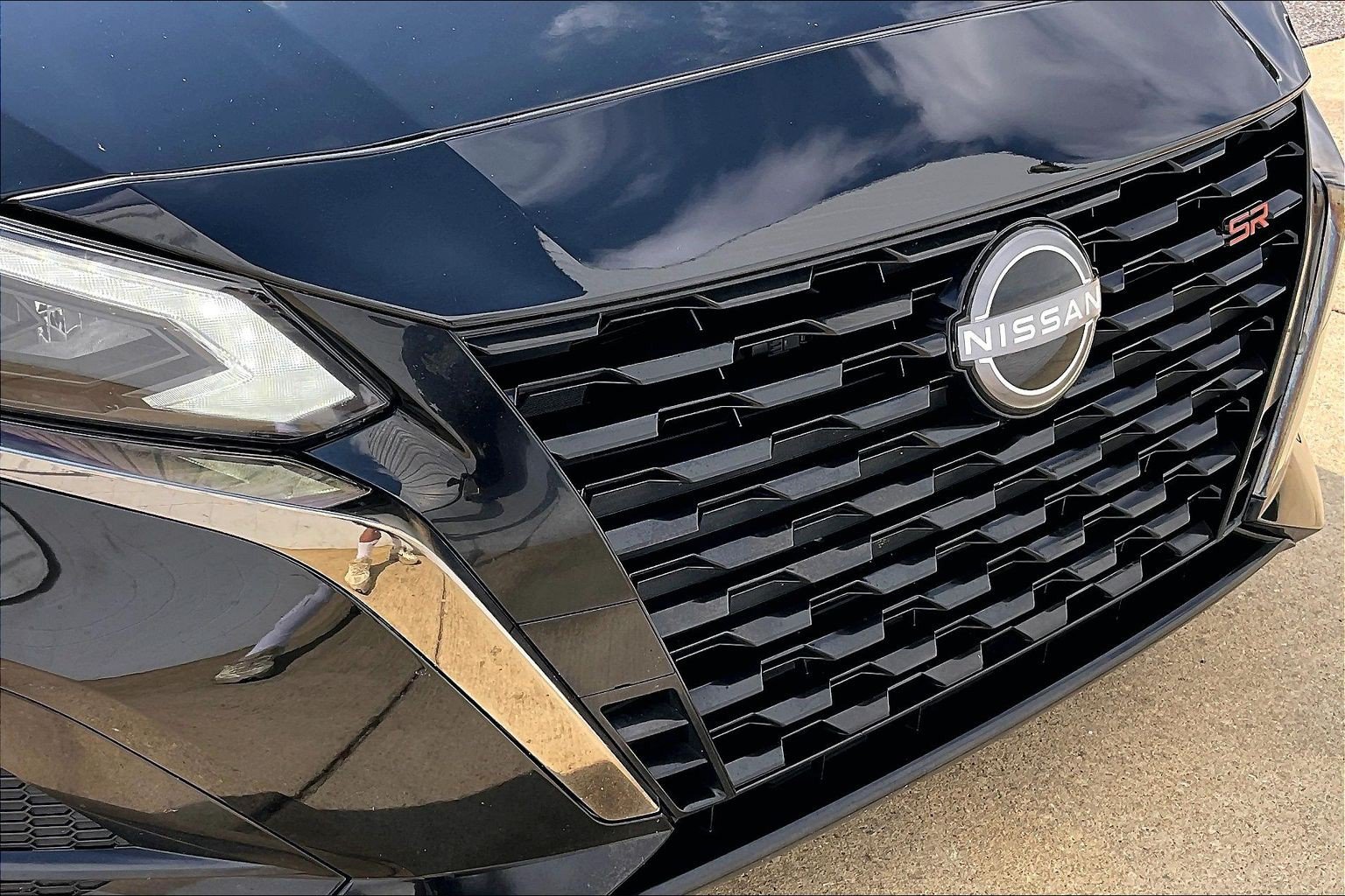 Used 2025 Nissan Altima 2.5 SR FWD image 32