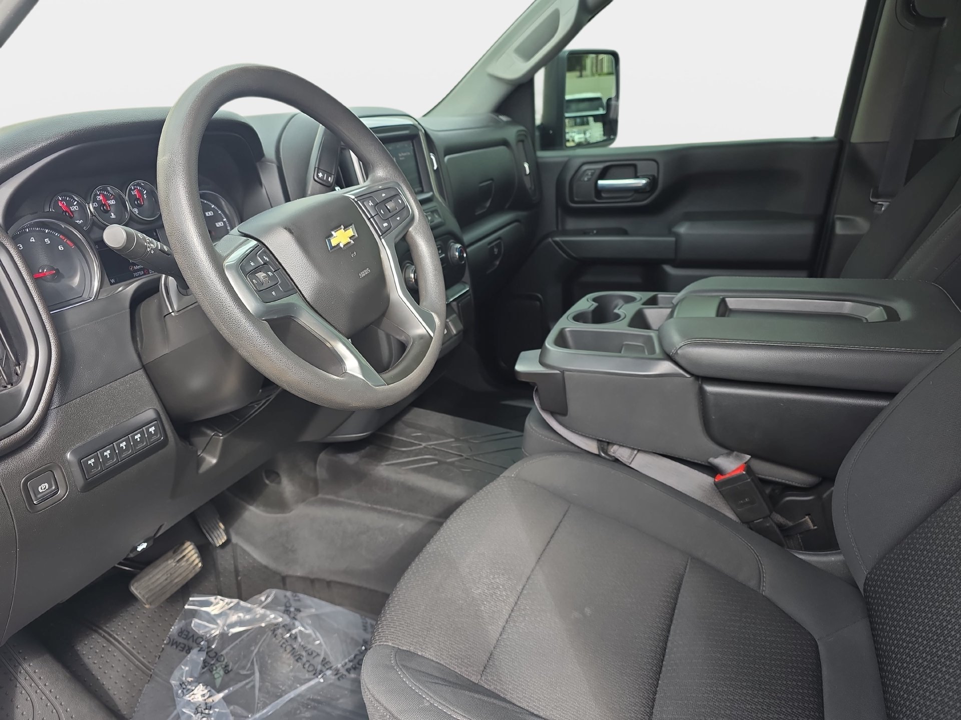 Used 2021 Chevrolet Silverado 2500 Custom w/ Custom Value Package AWD/4WD image 15