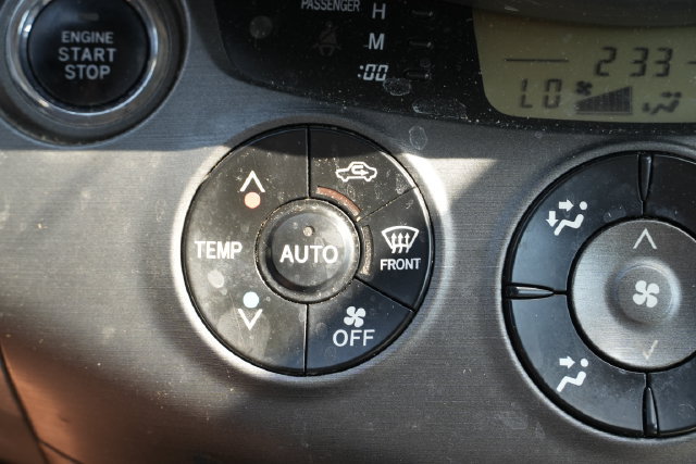 Used 2010 Toyota RAV4 Limited FWD image 37