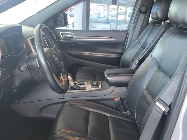 Used 2016 Jeep Grand Cherokee Limited AWD/4WD image 10