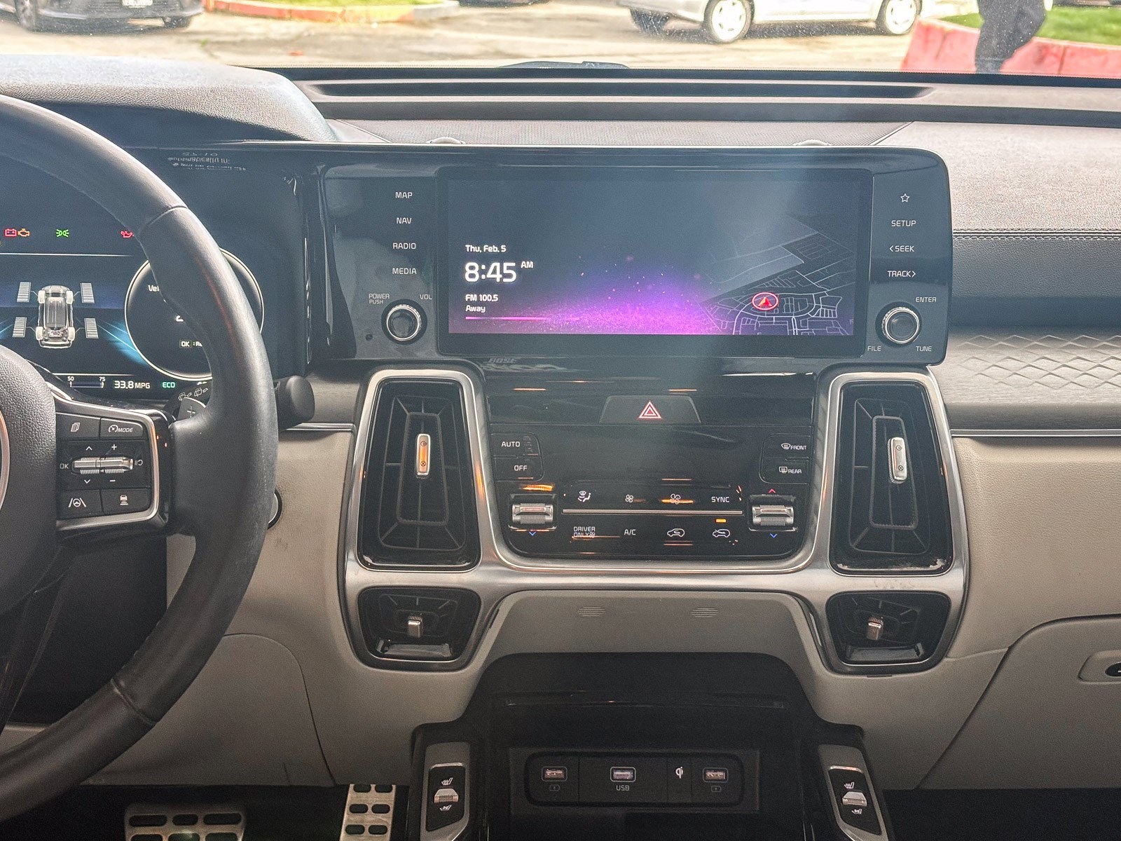 Used 2023 Kia Sorento SX Prestige image 16