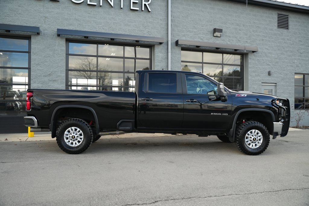 Used 2022 Chevrolet Silverado 2500 LT w/ Convenience Package image 19